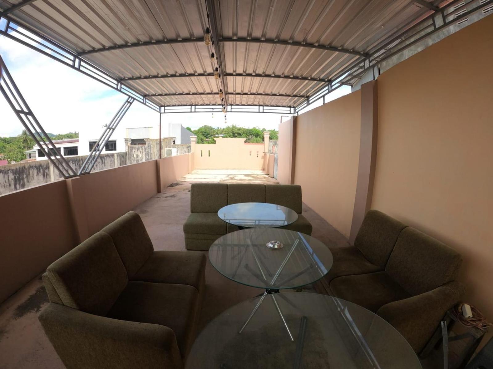 Innbox Hostel Соронг Екстериор снимка