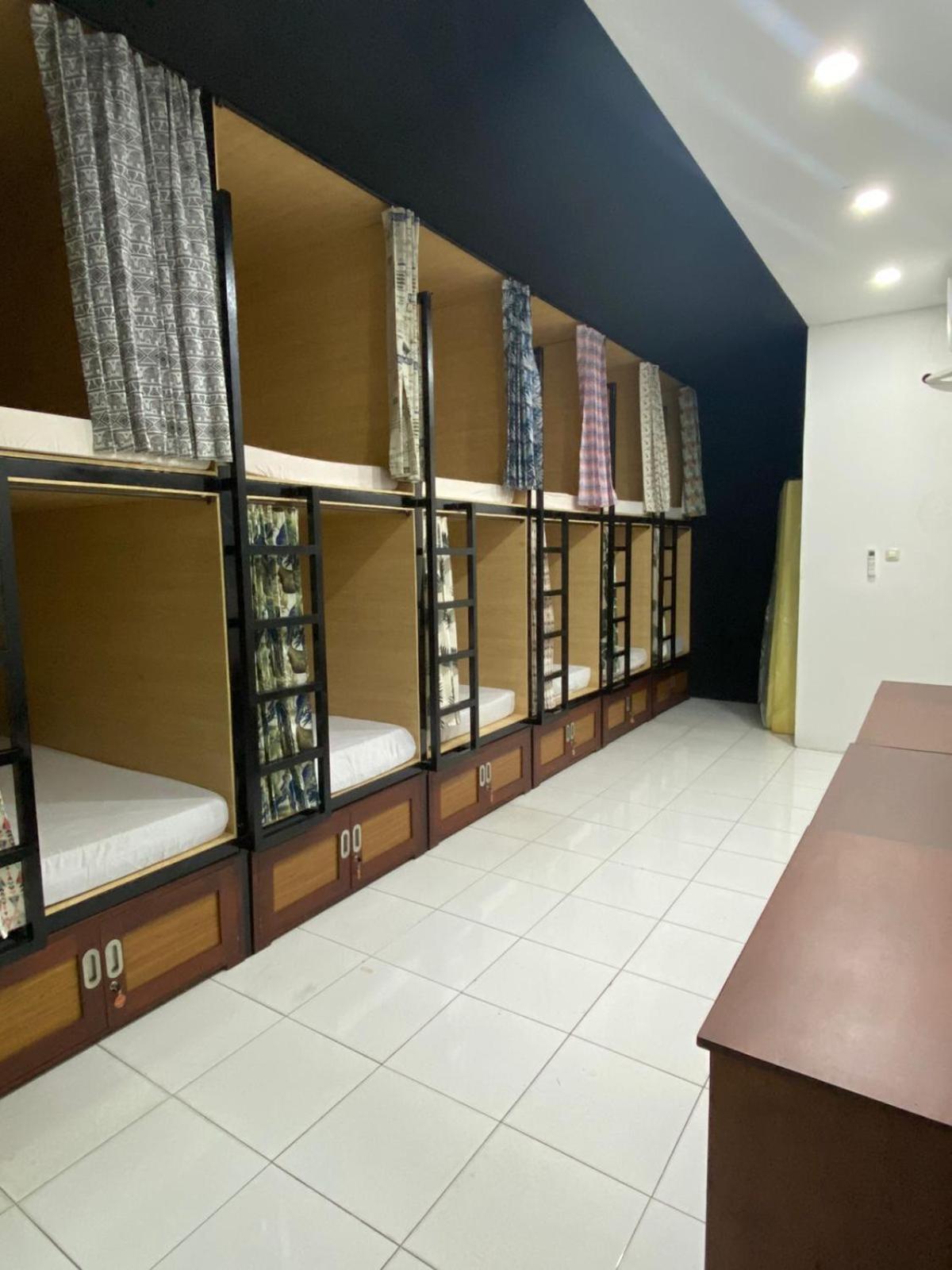 Innbox Hostel Соронг Екстериор снимка